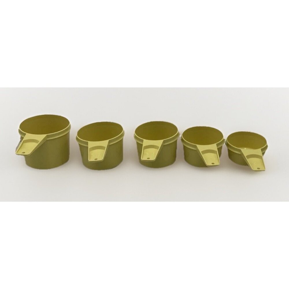 Vintage Tupperware Measuring Cups Set of 6 Harvest Gold Yellow Nesting USA Lot - Picture 2 of 9